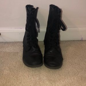 Combat boots
